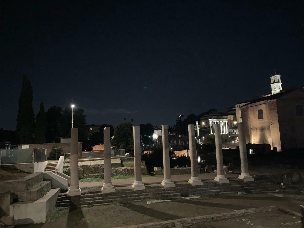 La Casa Sui Fori